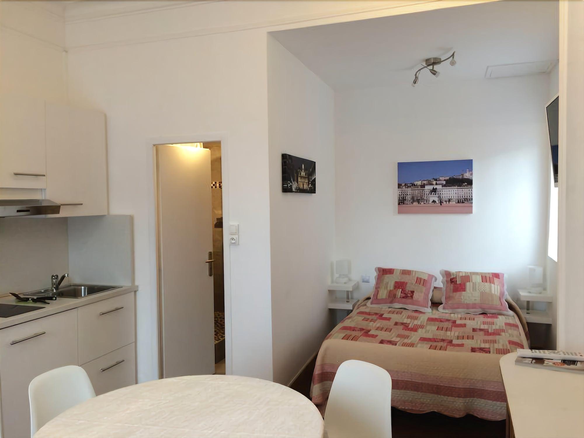B&B "Clos Feuillat" Lyon Buitenkant foto